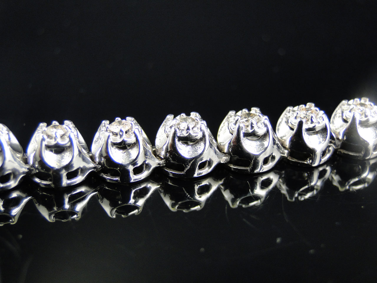 Prong Set 1 Row Genuine Diamond Chain in 10k White Gold (9 ct)