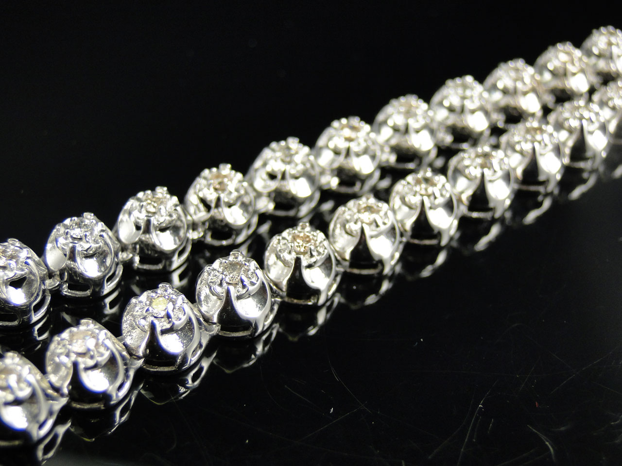 Prong Set 1 Row Genuine Diamond Chain in 10k White Gold (9 ct)