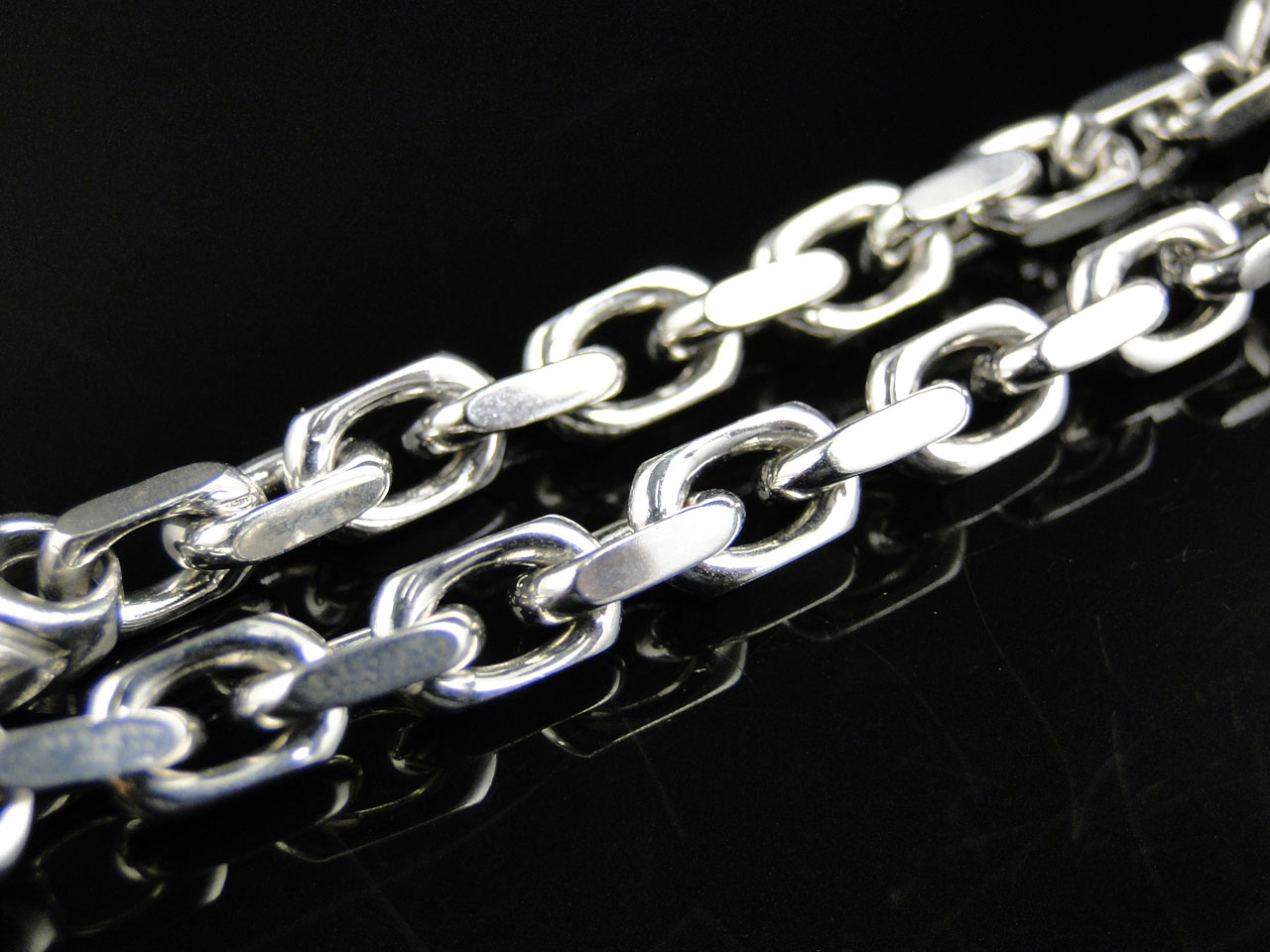 Heavy Italian Link chain in Sterling Silver (28 inch)