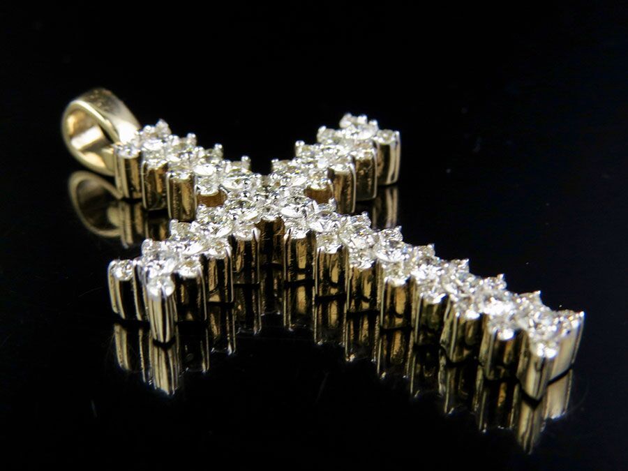 10K Yellow Gold Diamond Jagged Edge Solitaire Cross Pendant 1.95 Ct 1.75